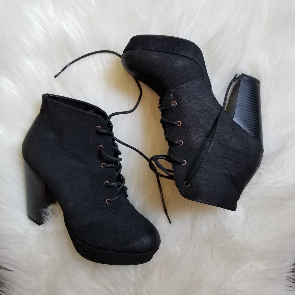 Women Block Heel Booties